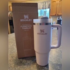 Stanley 30 oz rose quartz tumbler quencher brand new in box
